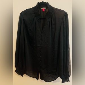NWOT Vince Camuto Smocked Top | Size XL in Black